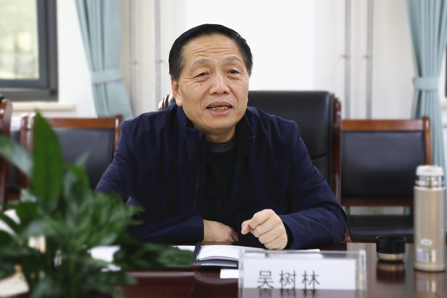 011606789857111559.jpeg 集團(tuán)領(lǐng)導(dǎo).jpg