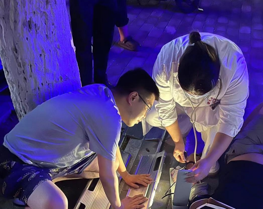 1、2.jpg